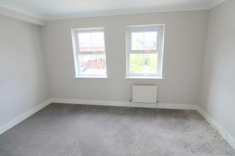 30 Tobermory Close, Slough, SL3 7JG