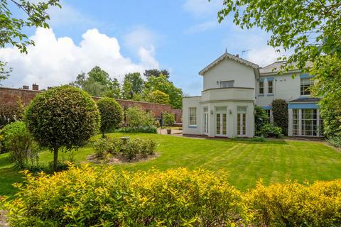 5 bedroom villa for sale, Upper Ladyes Hill Kenilworth, Warwickshire, CV8 2FB