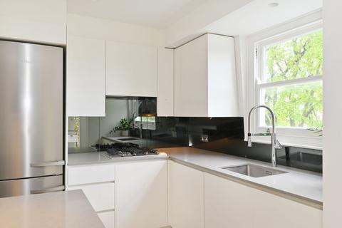 3 bedroom apartment to rent, Kempsford Gardens, SW5
