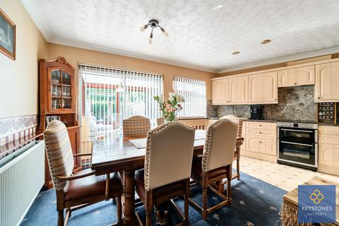 179 Carter Drive, Romford, RM5 2UR