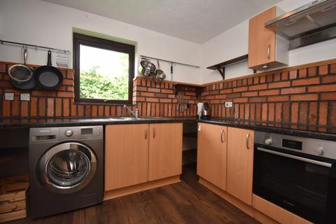 1 bedroom flat to rent, Shortlands Close Belvedere DA17