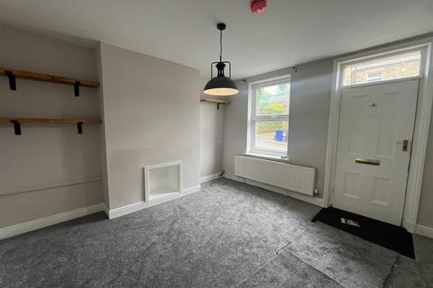 2 bedroom terraced house to rent, Church Street, Penistone, S36 6AR