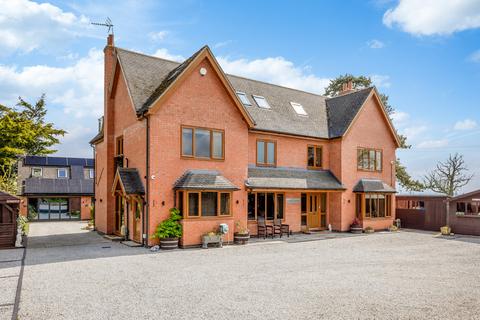 8 bedroom detached house for sale, Weston Lane Weston-under-Wetherley, Warwickshire, CV33 9BT