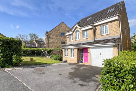 4 bedroom detached house for sale, Hanby Close, Huddersfield HD8