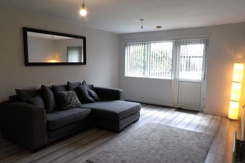 2 bedroom ground floor flat to rent, Ashburton Close Doncaster Adwick Le Street