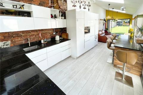 4 bedroom end of terrace house for sale, Lorne Street, Kidderminster, Worcestershire