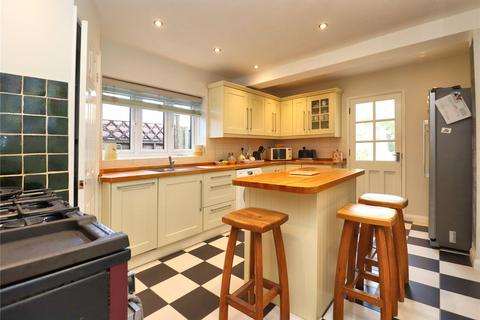 3 bedroom semi-detached house for sale, Cavendish Road, Surrey GU22