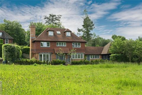 5 bedroom detached house to rent, Lords Hill Common, Shamley Green, Guildford, Surrey, GU5