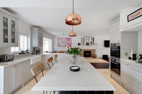 Sunnycroft Longfield Avenue, Longfield, DA3 7LA