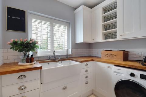 Sunnycroft Longfield Avenue, Longfield, DA3 7LA
