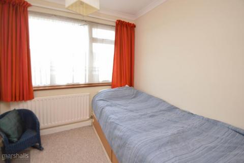 15 Bradshaw Close, Windsor, SL4 5PS
