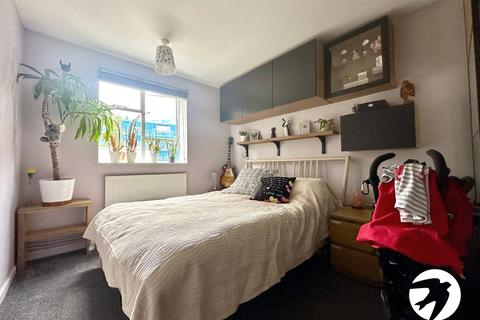 2 bedroom flat for sale, Lewisham Hill, London, SE13