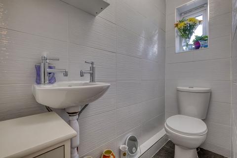 3 Blythe Close, Redditch, B97 5JU