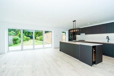 100 New Road, Ascot, SL5 8QQ