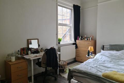 5 bedroom flat to rent, Flat , Devonshire House,  Kilburn High Road, London