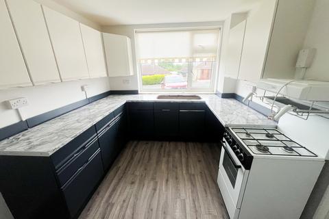 2 bedroom flat to rent, Park Crescent, Washingborough, LN4