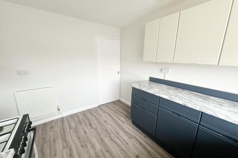 2 bedroom flat to rent, Park Crescent, Washingborough, LN4