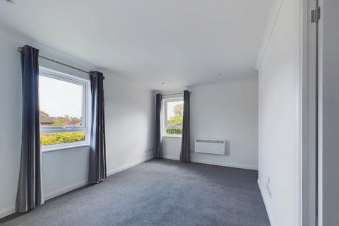 1 bedroom flat to rent, Gassons Road, Snodland ME6