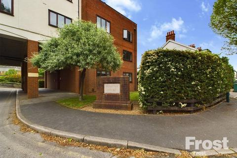 2 bedroom apartment for sale, Romana Court, Sidney Road, Staines-upon-Thames, Surrey, TW18