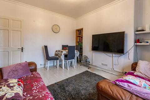 3 bedroom apartment for sale, Wheler House, Spitalfields, E1