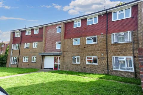 2 bedroom flat for sale, Byrd Road, Crawley RH11