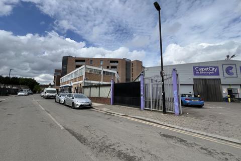 Industrial unit to rent, Markfield Road, Tottenham, N15