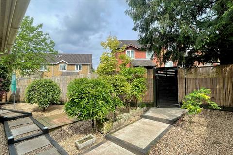 2 bedroom house to rent, Hexham Close, Owlsmoor, Sandhurst, Berkshire, GU47