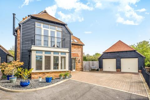4 bedroom detached house for sale, Colebrook Field, Ropley, Alresford, Hampshire, SO24