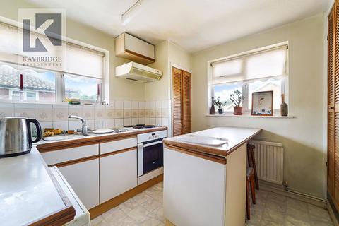 19 Andrews Close, Epsom, KT17 4EX