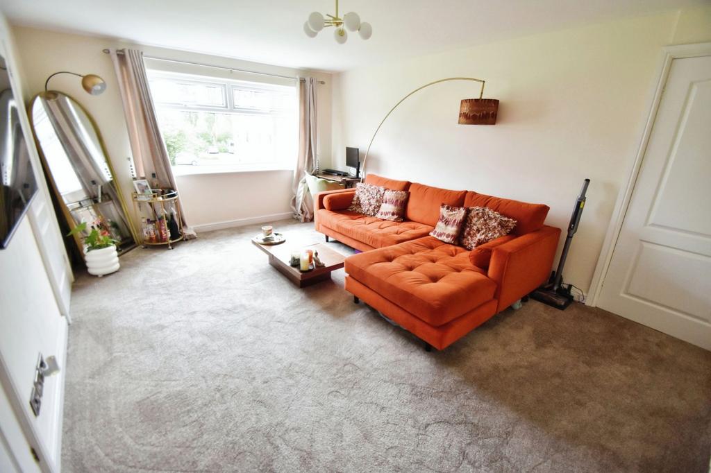 Lounge-Dining Room