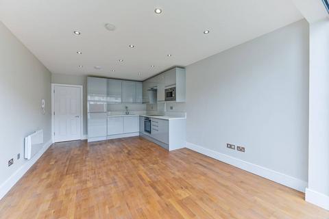1 bedroom flat to rent, 132 Norbury Court Road, Norbury, SW16