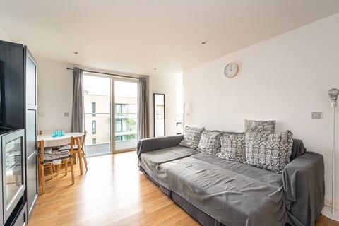 1 bedroom flat to rent, Riverside Apartments, Stoke Newington, London, N4