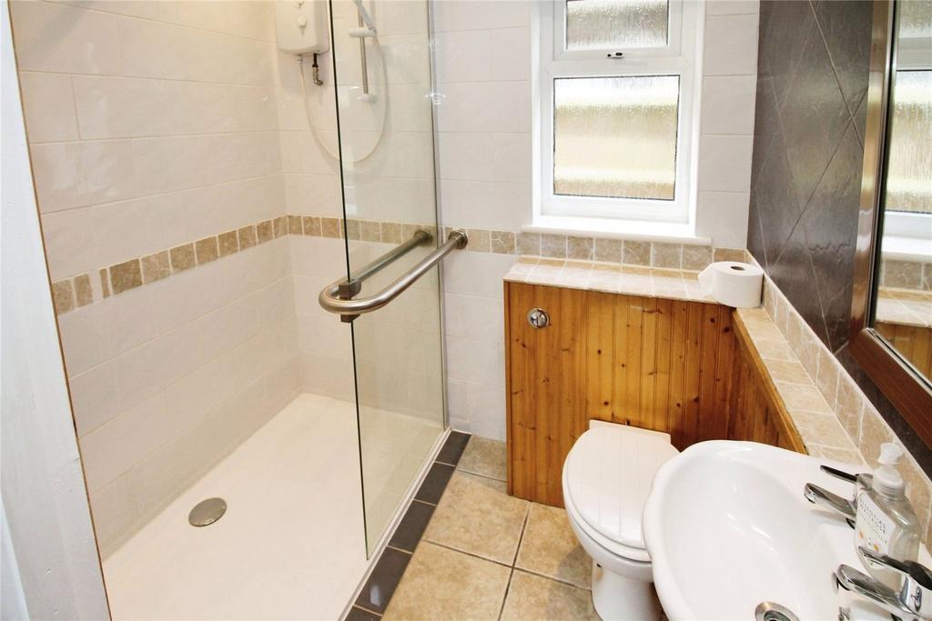 Ground Floor Shower