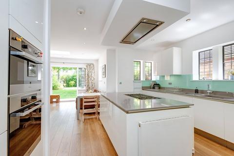 6 bedroom semi-detached house for sale, Grey Close, London