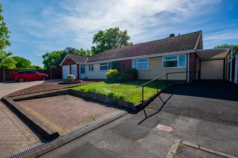 10 Burns Drive, Burntwood, WS7 9BQ
