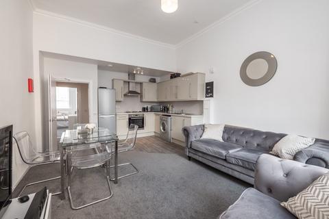3 bedroom flat for sale, 36/2 George Street, Edinburgh, EH2
