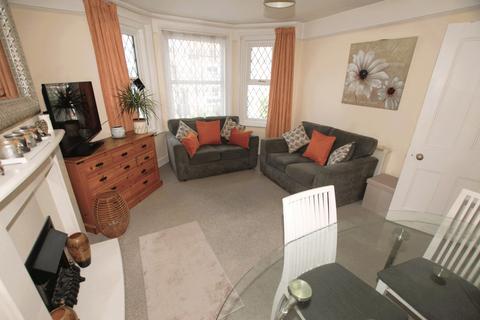 2 bedroom flat for sale, Seabrook Road, Hythe, CT21