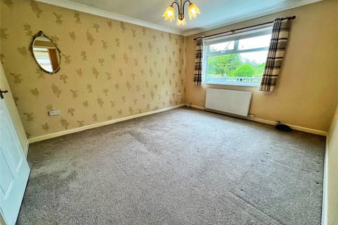 2 bedroom bungalow for sale, Alton Close, Ashton-under-Lyne, Greater Manchester, OL6