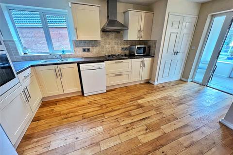 10 Alton Close, Ashton-under-lyne, OL6 8XG