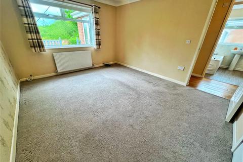 10 Alton Close, Ashton-under-lyne, OL6 8XG