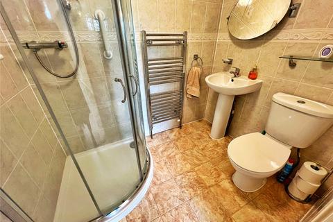 10 Alton Close, Ashton-under-lyne, OL6 8XG