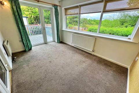 10 Alton Close, Ashton-under-lyne, OL6 8XG