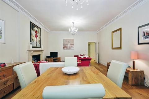 2 bedroom flat for sale, De Vere Gardens, W8