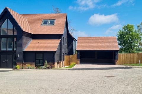 5 bedroom detached house for sale, Plot 7, The Sycamore at Thaxted, Bardfield Road CM6