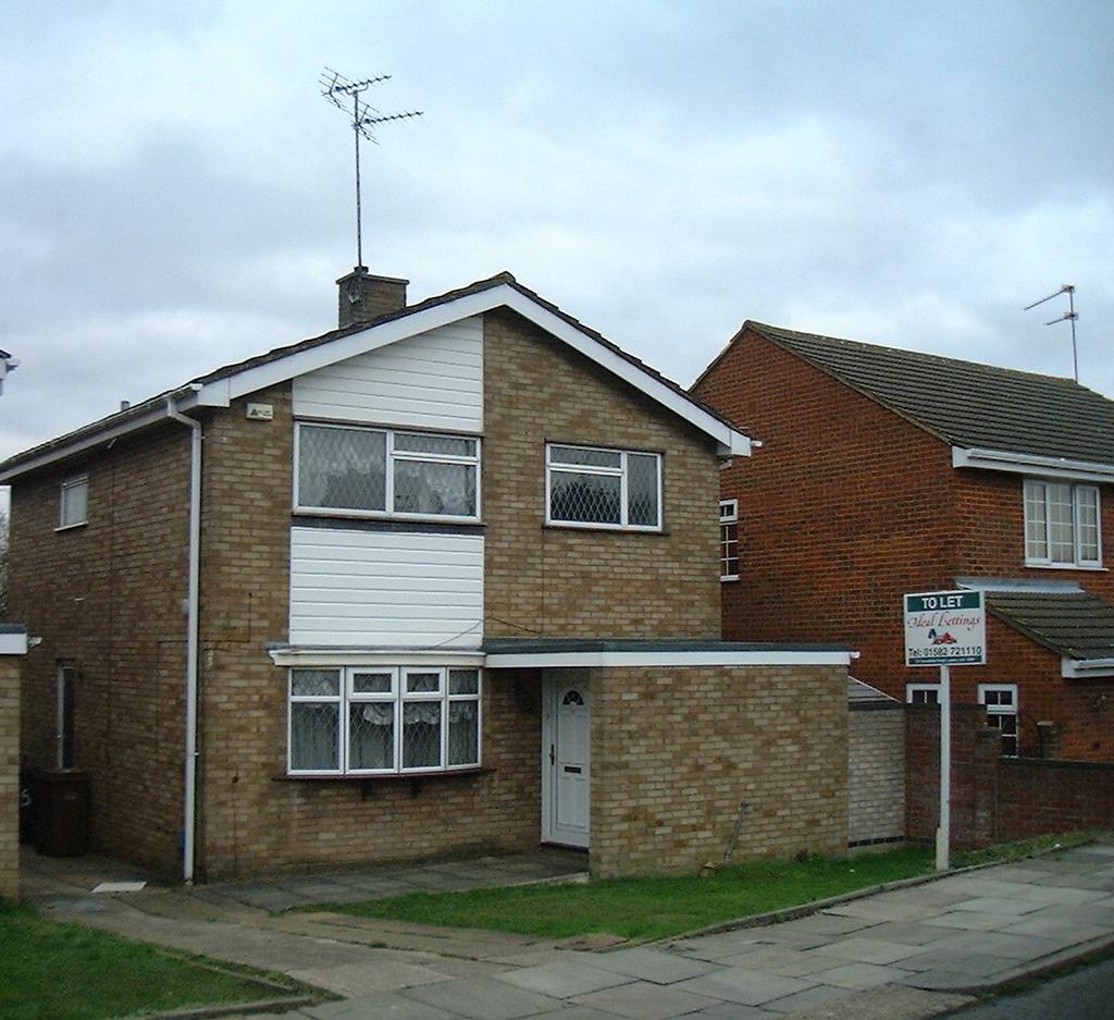 Leagrave LU4 4 bed detached house to rent £1,600 pcm (£369 pw)
