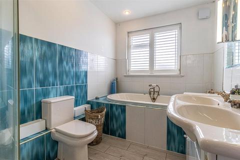 undefined, Downs View Road, Swindon SN3