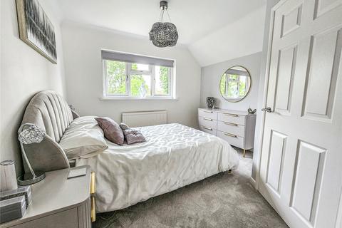4 Walmer Close, Romford, RM7 8QJ