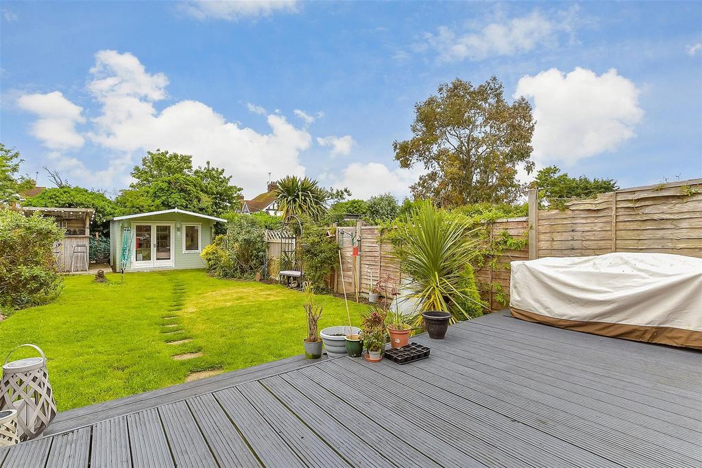 St. James Park Road, Westbrook, Kent 3 bed semidetached house for sale £335,000