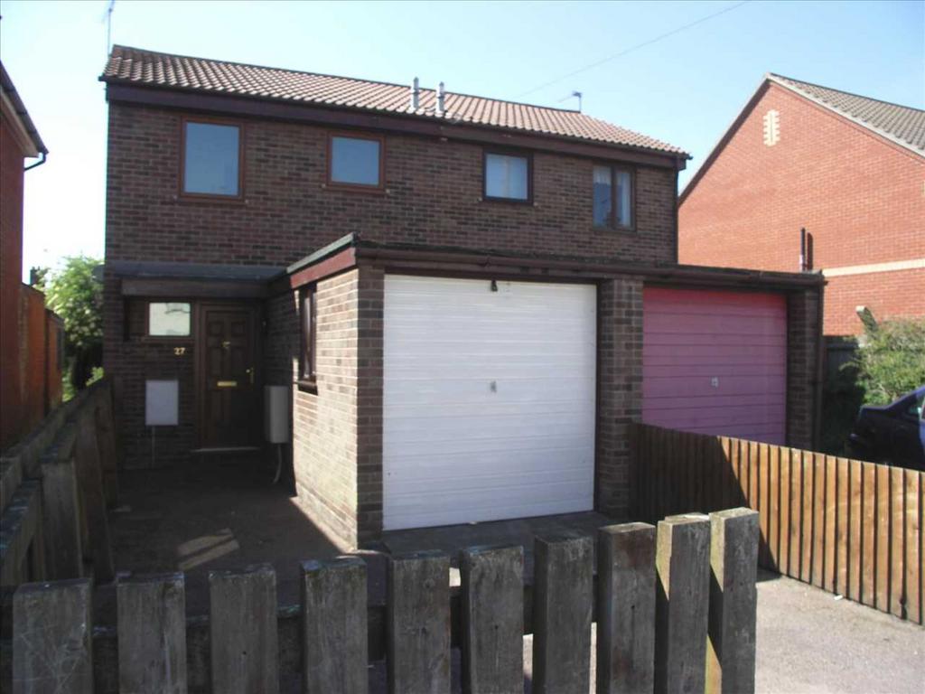 Margaret Street, Felixstowe IP11 2 bed semidetached house to rent £
