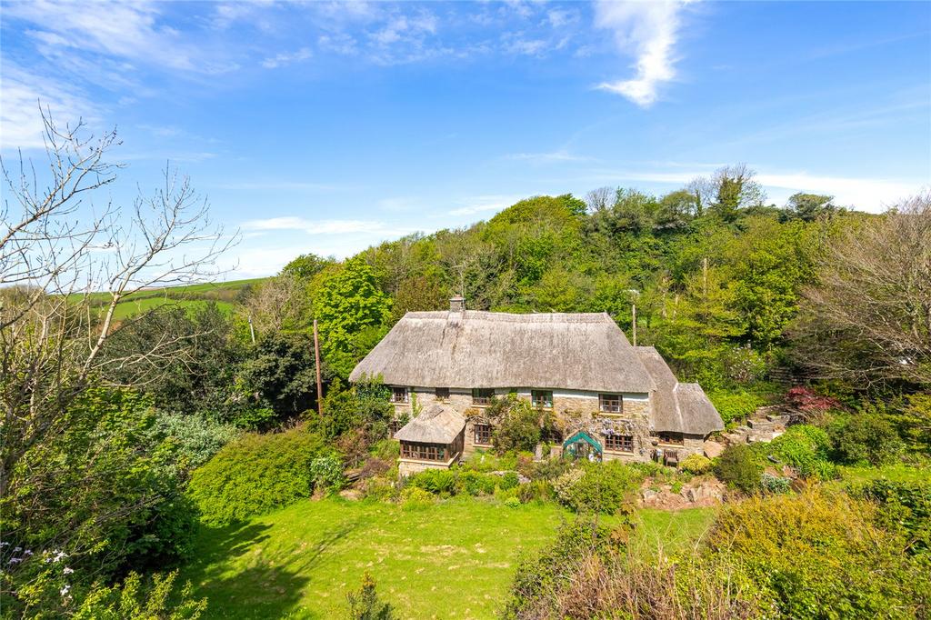 Bolberry, Malborough, Kingsbridge, Devon, TQ7 3 bed detached house for
